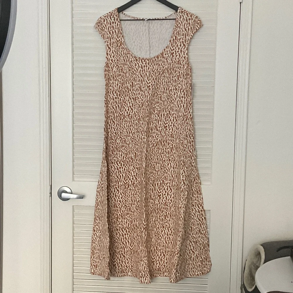 Old Navy Maternity Animal Print Dress - Picture 3 of 5